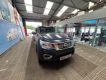 Used Nissan Navara 2017 for sale - 75556139: Photo
