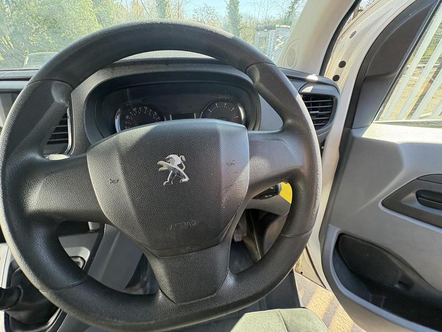 Used Peugeot Expert 2018 for sale - 77983135: Photo 9