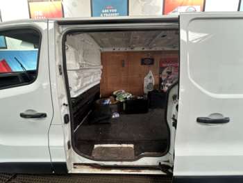 Used Renault Trafic 2017 for sale - 74947920: Photo