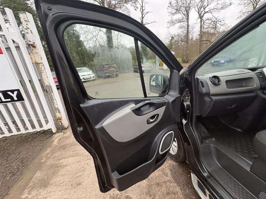 Used Renault Trafic 2015 for sale - 77856136: Photo 12