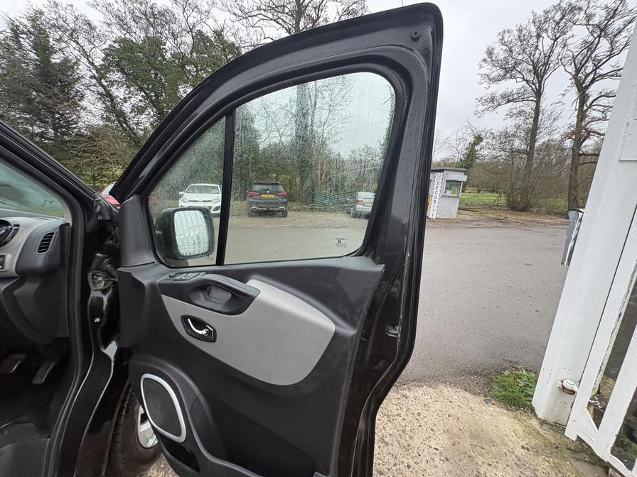 Used Renault Trafic 2015 for sale - 77856136: Photo 18