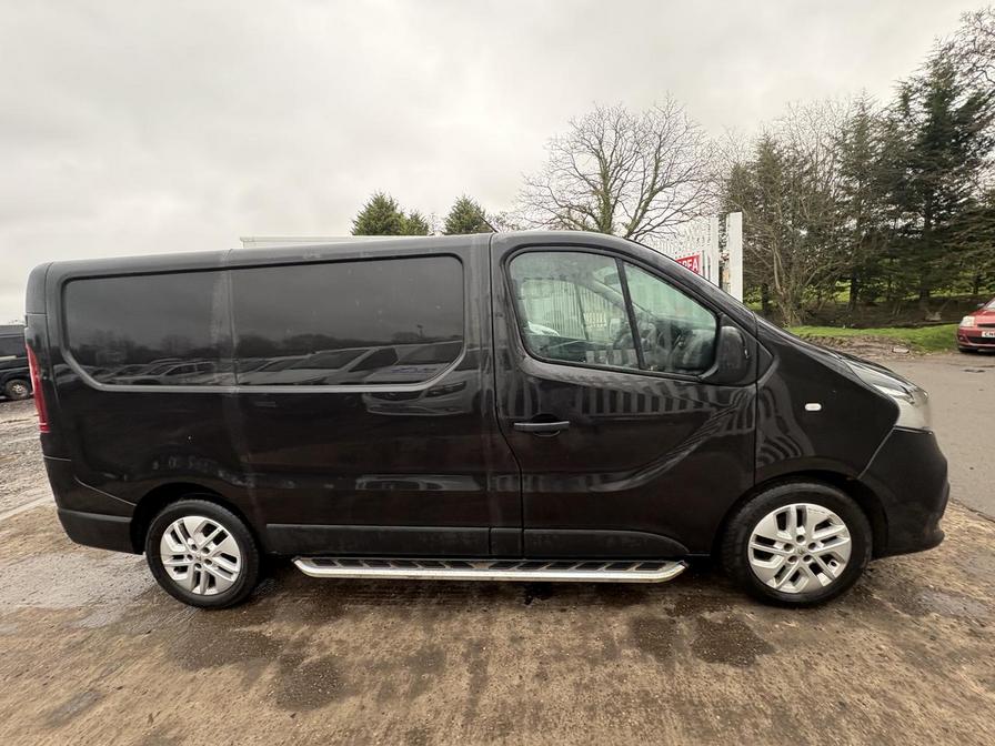 Used Renault Trafic 2015 for sale - 77856136: Photo 2