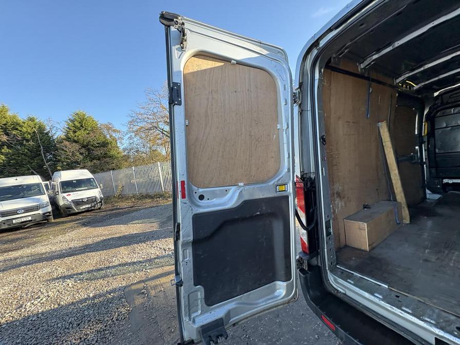 Used Ford Transit 2016 for sale - 76901930: Photo 11