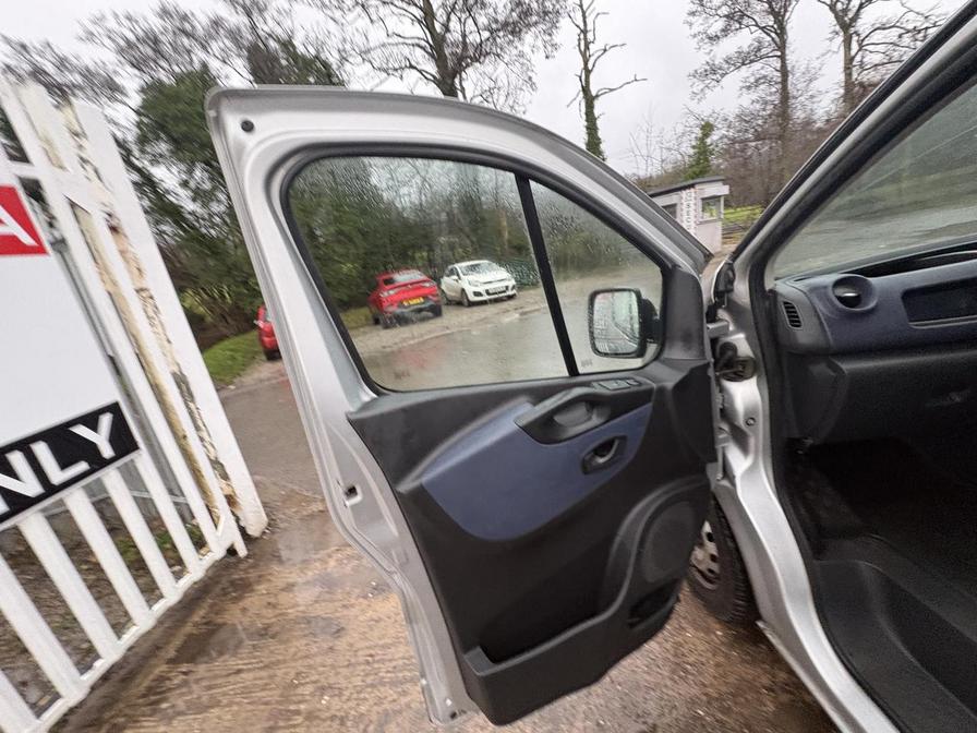 Used Vauxhall Vivaro 2018 for sale - 77308068: Photo 11