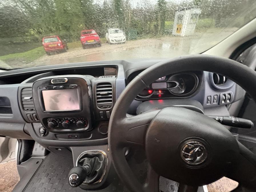 Used Vauxhall Vivaro 2018 for sale - 77308068: Photo 18