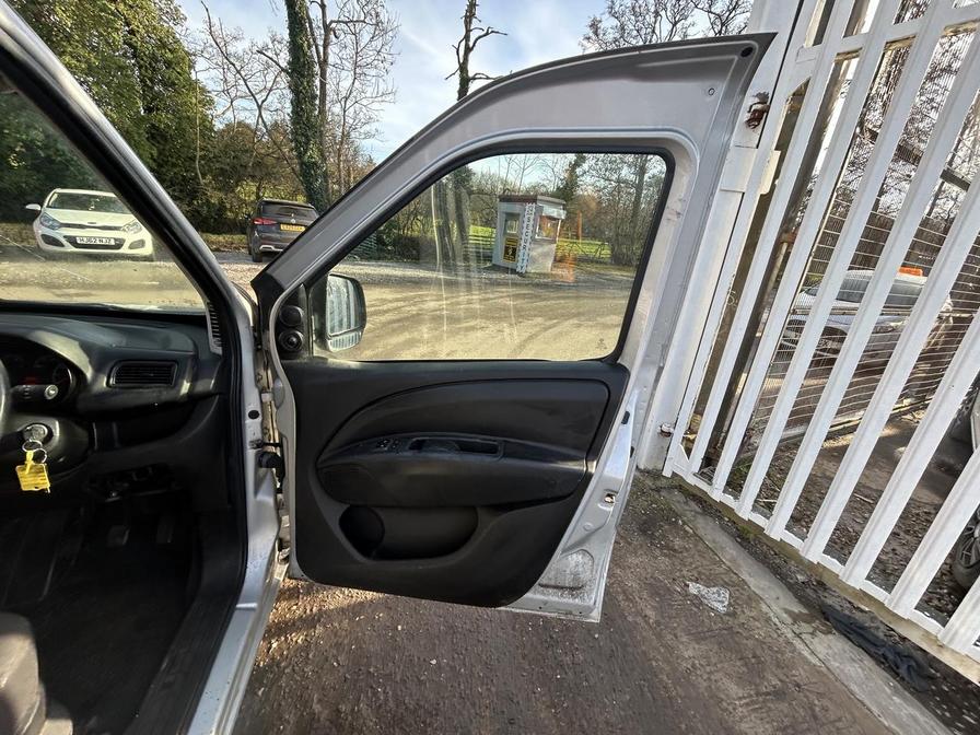 Used Vauxhall Combo 2014 for sale - 77885662: Photo 14