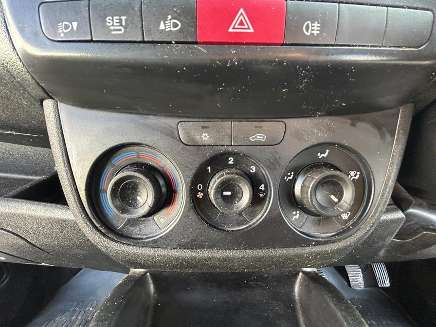 Used Vauxhall Combo 2014 for sale - 77885662: Photo 15