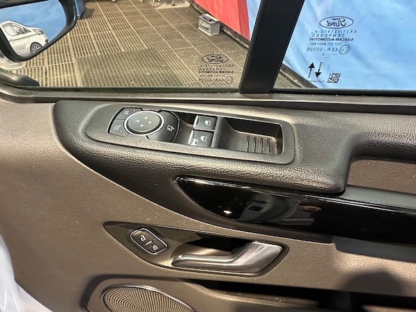 Used Ford Tourneo Custom 2022 for sale - 73873181: Photo 15