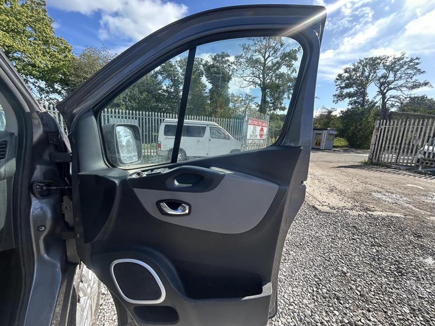 Used Renault Trafic 2017 for sale - 76310041: Photo 14