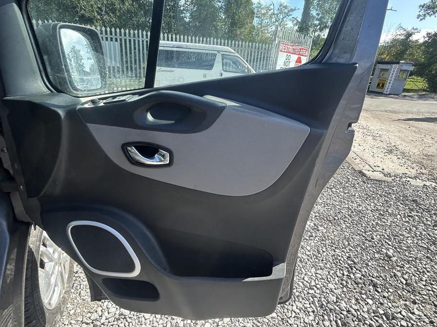 Used Renault Trafic 2017 for sale - 76310041: Photo 18