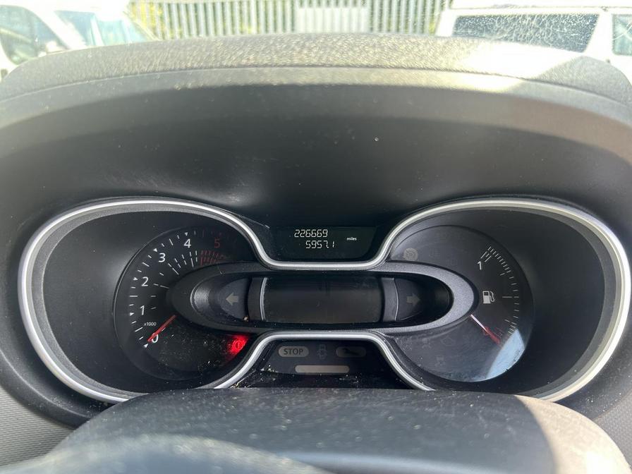 Used Renault Trafic 2017 for sale - 76310041: Photo 2