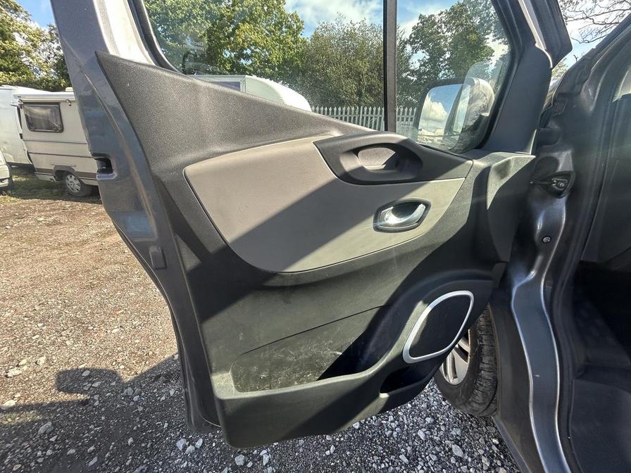 Used Renault Trafic 2017 for sale - 76310041: Photo 21