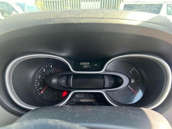 Used Renault Trafic 2017 for sale - 76310041: Photo