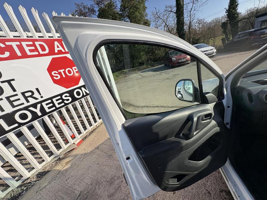 Used Citroen Berlingo 2009 for sale - 77885667: Photo 21