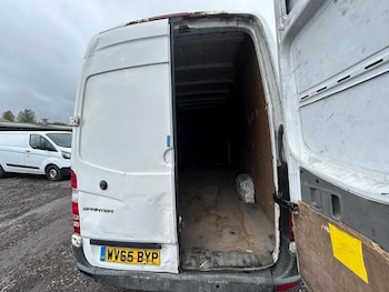 Used Mercedes-Benz Sprinter 2015 for sale - 76003831: Photo