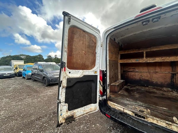 Used Ford Transit 2016 for sale - 76261860: Photo 21