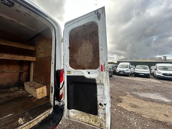 Used Ford Transit 2016 for sale - 76261860: Photo 23