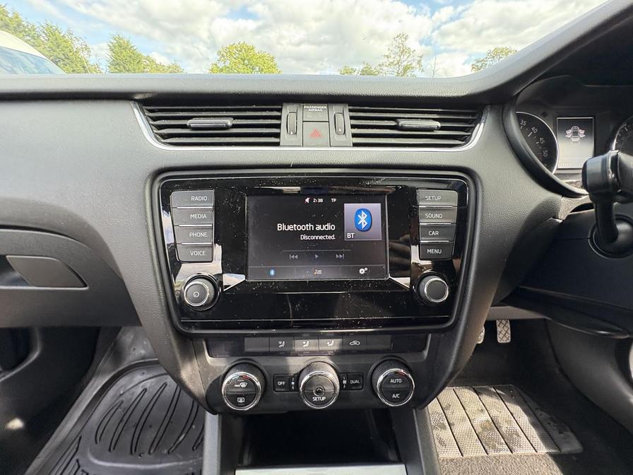 Used Skoda Octavia 2014 for sale - 76204651: Photo 2