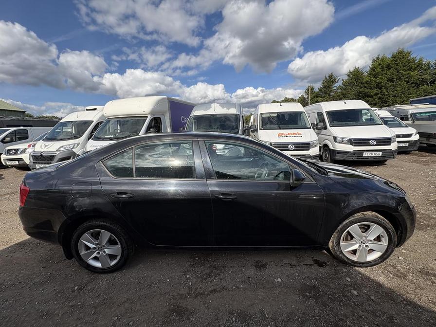 Used Skoda Octavia 2014 for sale - 76204651: Photo 3