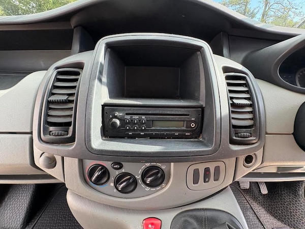 Used Vauxhall Vivaro 2011 for sale - 76100195: Photo 16