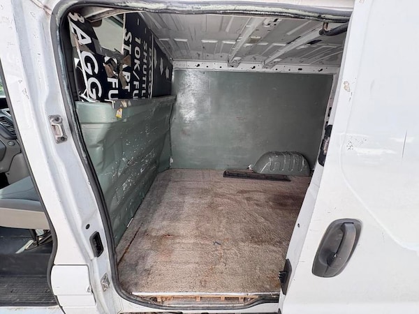 Used Vauxhall Vivaro 2011 for sale - 76100195: Photo 2