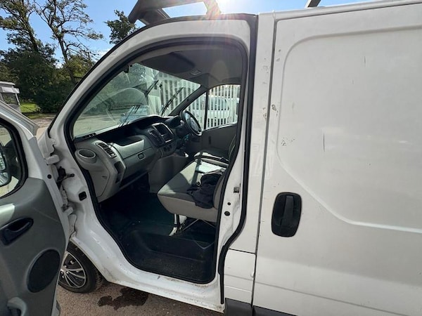 Used Vauxhall Vivaro 2011 for sale - 76100195: Photo 5