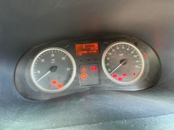 Used Vauxhall Vivaro 2011 for sale - 76100195: Photo 6
