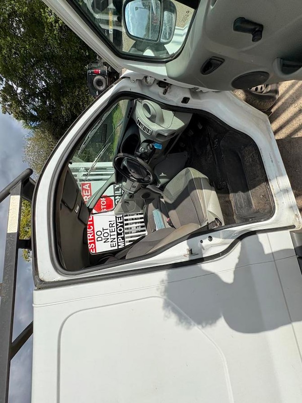 Used Vauxhall Vivaro 2011 for sale - 76100195: Photo 9