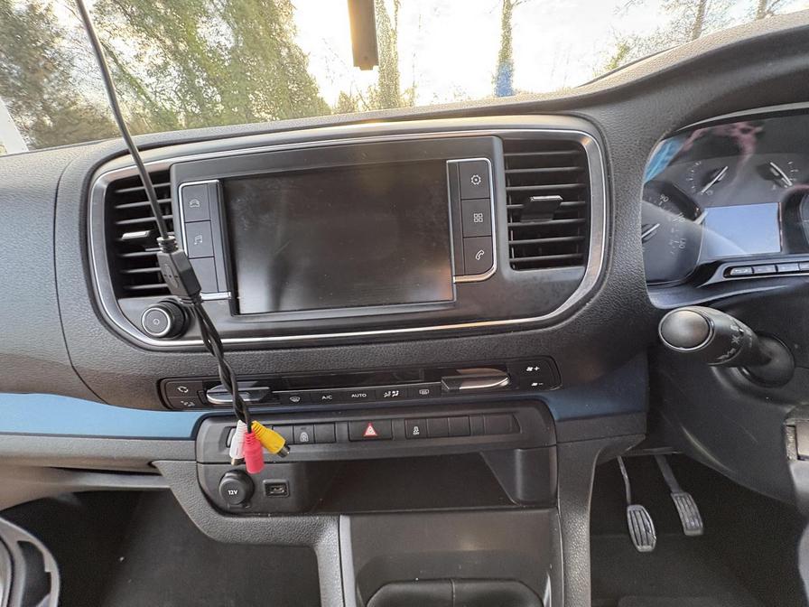 Used Peugeot Traveller 2016 for sale - 77615002: Photo 18