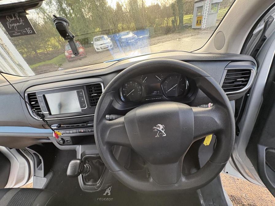 Used Peugeot Traveller 2016 for sale - 77615002: Photo 19