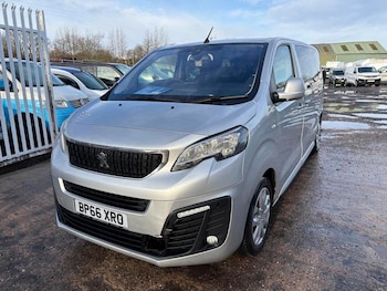 Used Peugeot Traveller 2016 for sale - 77615002: Photo
