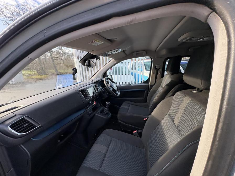 Used Peugeot Traveller 2016 for sale - 77615002: Photo 8