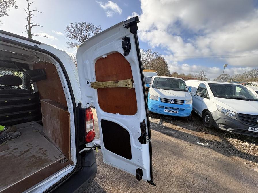 Used Citroen Berlingo 2015 for sale - 77856131: Photo 15