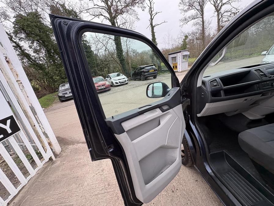 Used Volkswagen Transporter 2015 for sale - 78009814: Photo 12