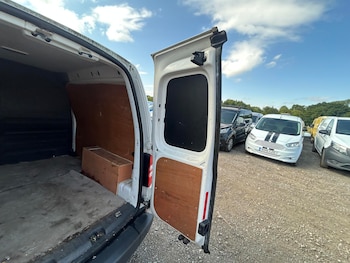 Used Volkswagen Caddy 2014 for sale - 75556098: Photo