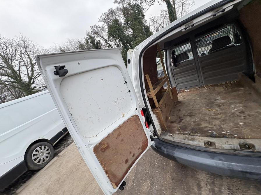 Used Volkswagen Caddy 2010 for sale - 77856158: Photo 12