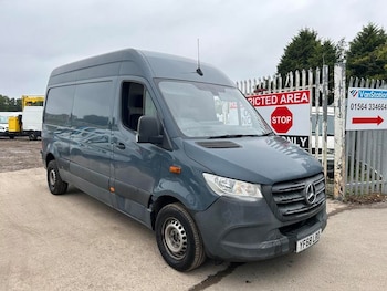 Used Mercedes-Benz Sprinter 2018 for sale - 76022133: Photo