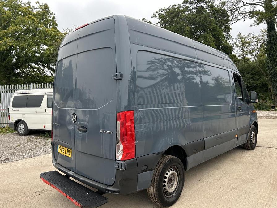 Used Mercedes-Benz Sprinter 2018 for sale - 76022133: Photo 4