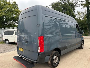 Used Mercedes-Benz Sprinter 2018 for sale - 76022133: Photo