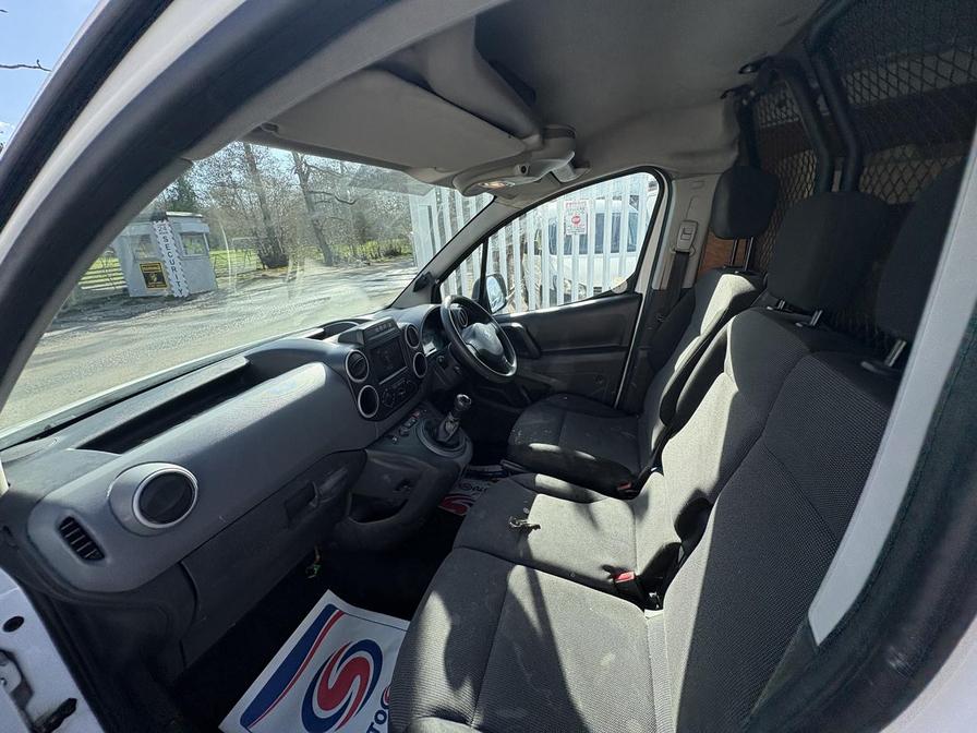 Used Peugeot Partner 2017 for sale - 77739374: Photo 12