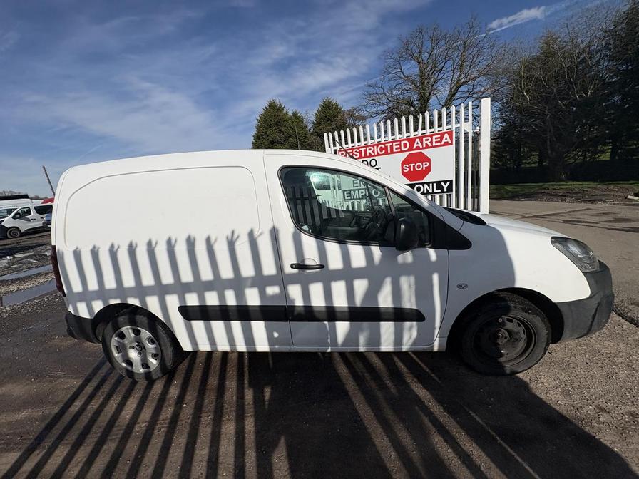 Used Peugeot Partner 2017 for sale - 77739374: Photo 2