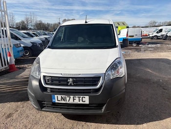 Used Peugeot Partner 2017 for sale - 77739374: Photo