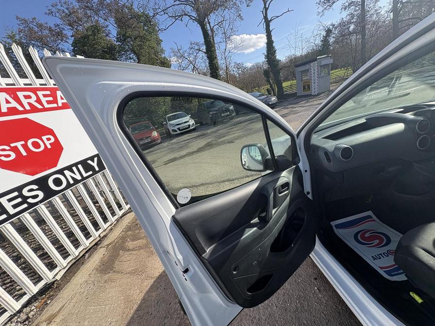 Used Peugeot Partner 2017 for sale - 77739374: Photo 9