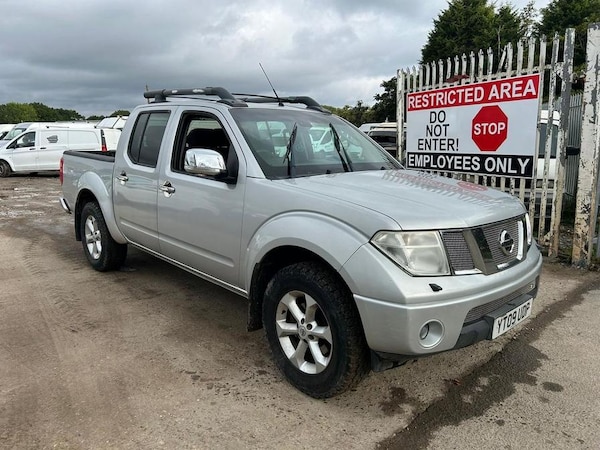 Used Nissan Navara 2009 for sale - 76022134: Photo 1