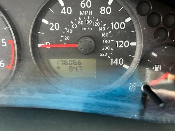 Used Nissan Navara 2009 for sale - 76022134: Photo 2