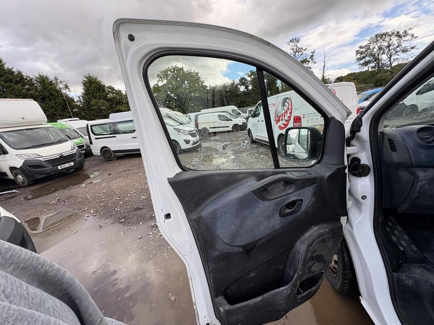 Used Vauxhall Vivaro 2018 for sale - 76184203: Photo 16
