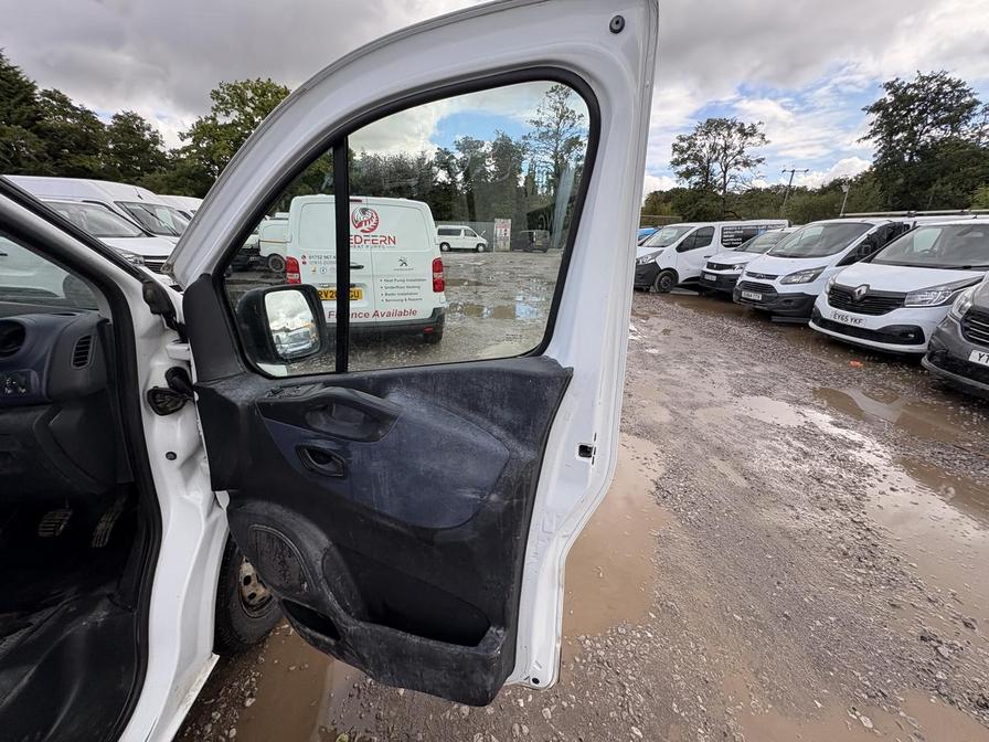 Used Vauxhall Vivaro 2018 for sale - 76184203: Photo 17