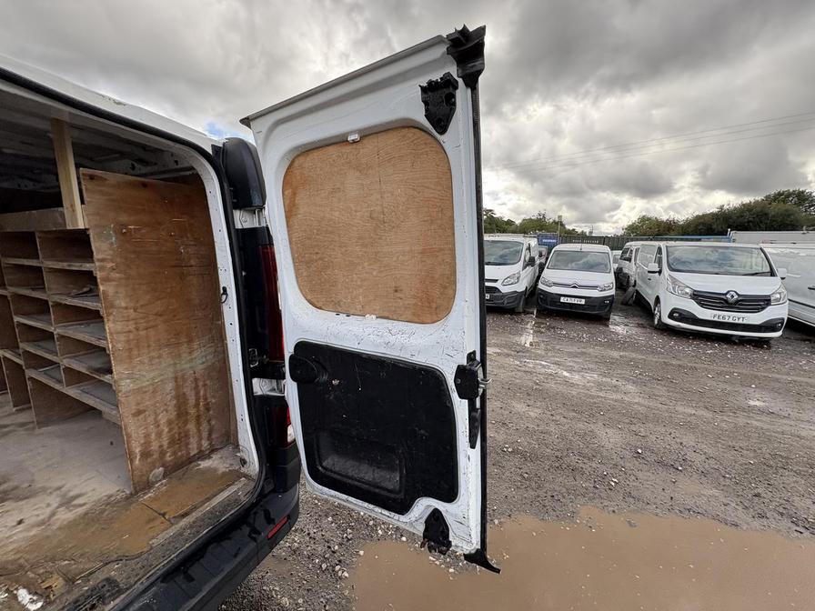 Used Vauxhall Vivaro 2018 for sale - 76184203: Photo 19