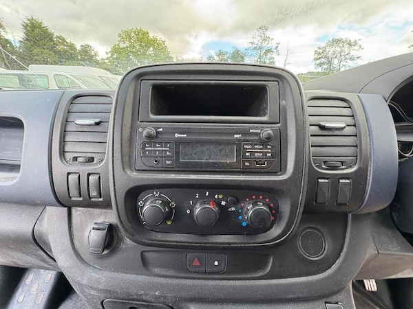 Used Vauxhall Vivaro 2018 for sale - 76184203: Photo 20