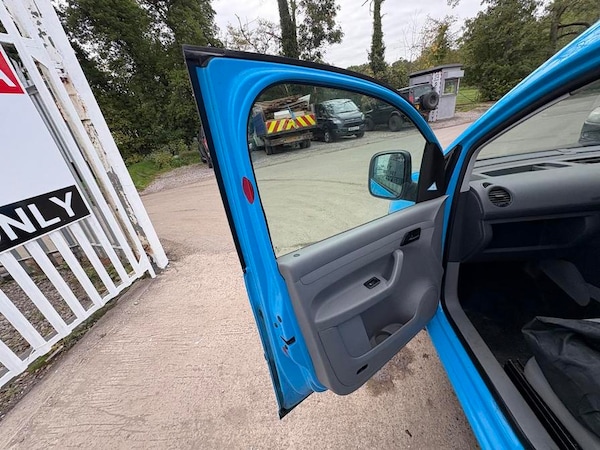 Used Volkswagen Caddy Maxi 2010 for sale - 76100191: Photo 17